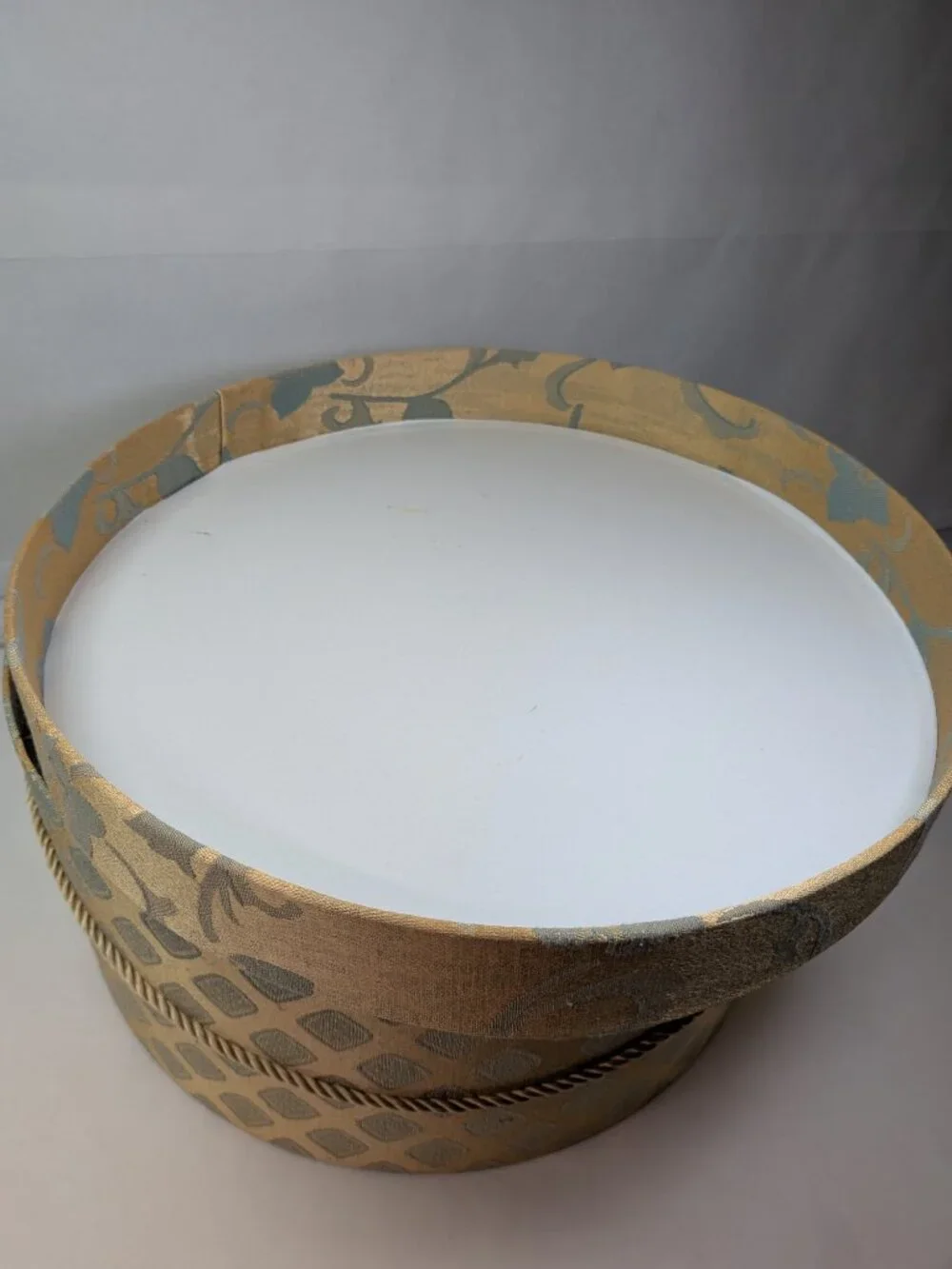 VTG Floral Brocade Round Hat Box Champagne Gold Sage Fabric Storage Case Unisex
